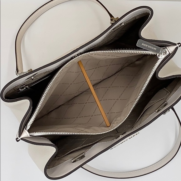 MICHAEL KORS TEAGEN LARGE LONG DROP SATCHEL WHITE - Picture 9 of 13